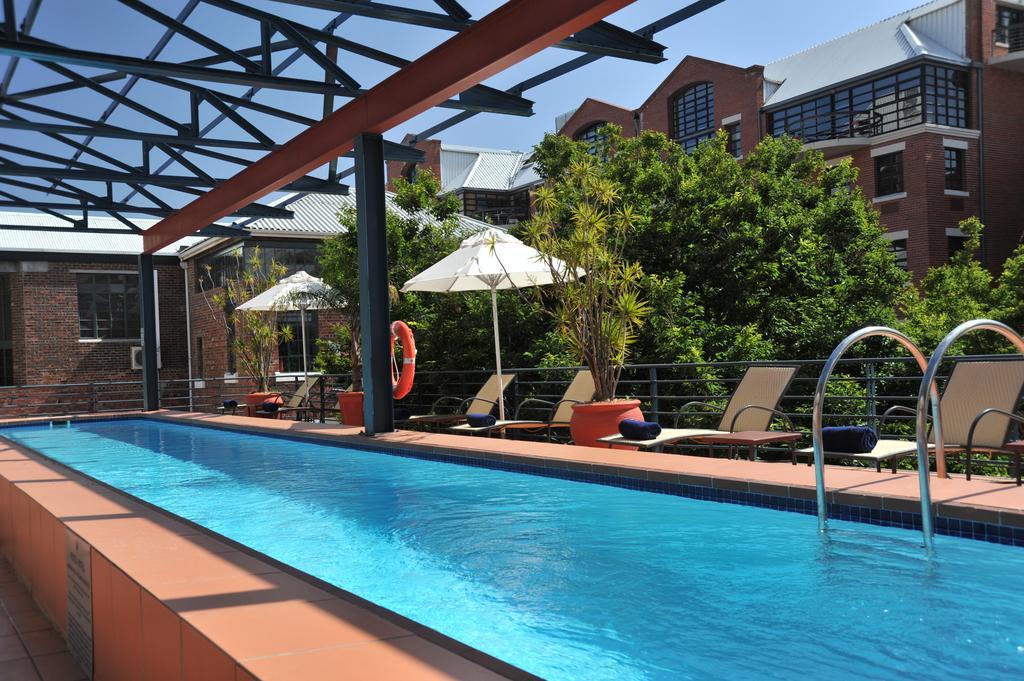 Hotel Garden Court Victoria Junction