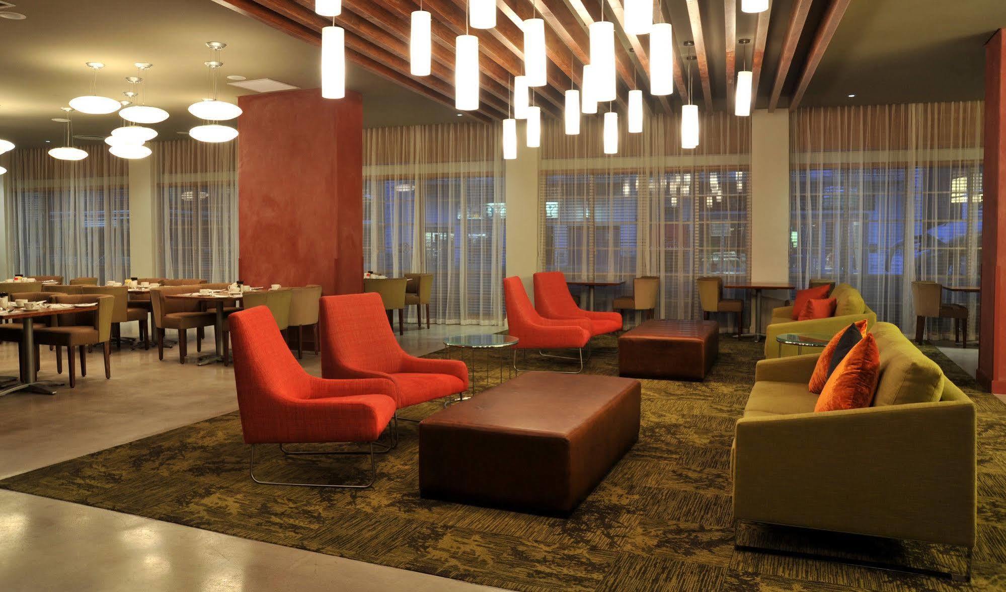 Hotel Garden Court Victoria Junction